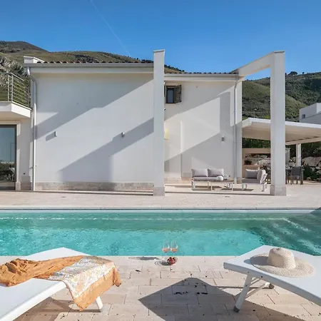 Costamante Con Piscina Privata Balata di Baida