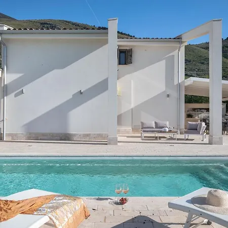 别墅 Costamante Con Piscina Privata